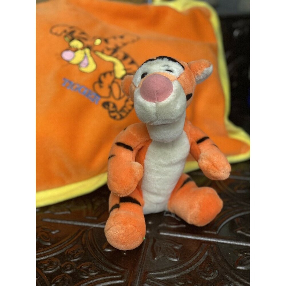 Disney Tigger‎ Plush & Blanket Set